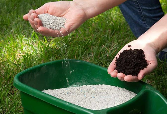 How we fertilize your lawn